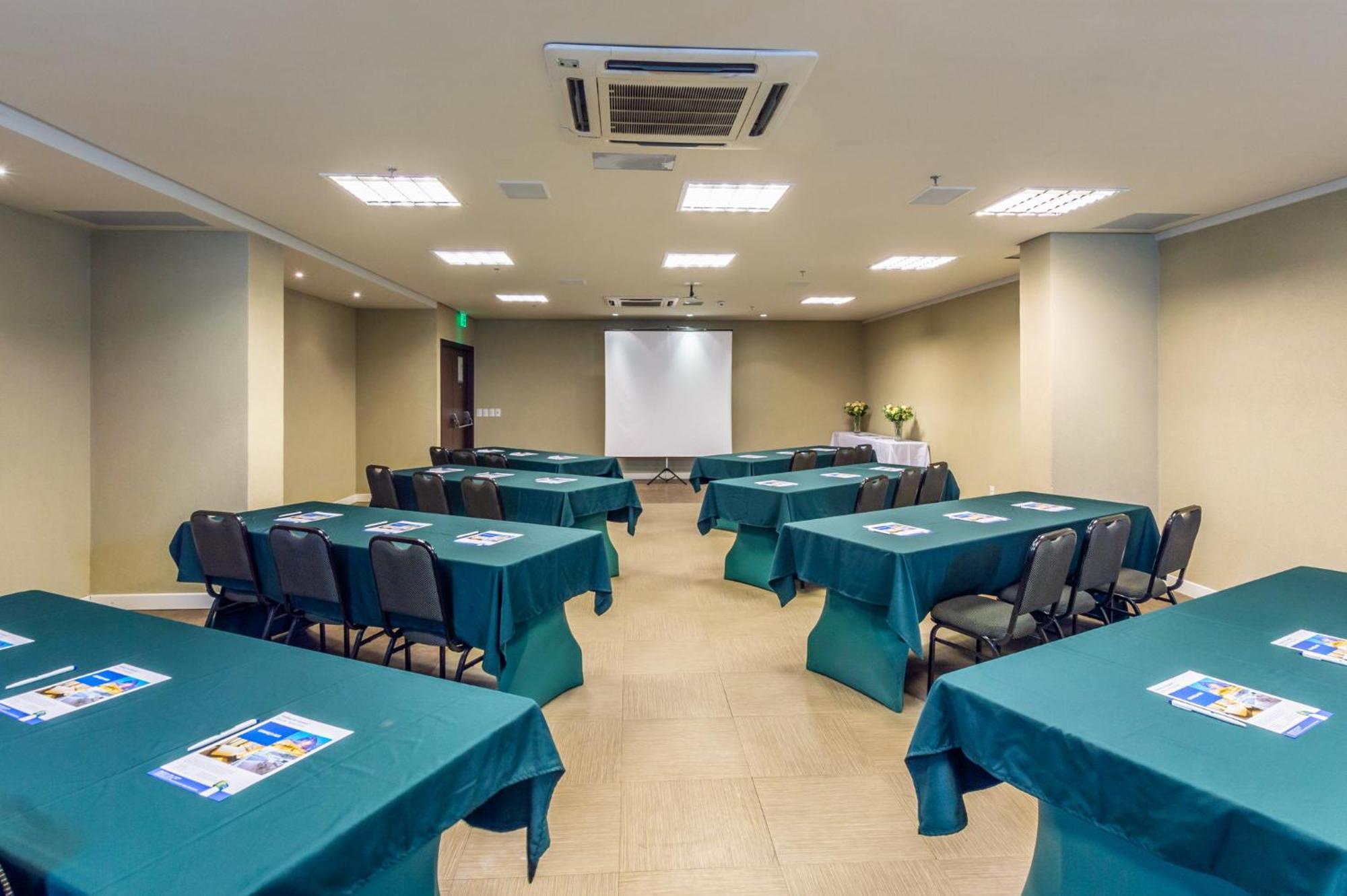 Hotel Express Maceió, An Ihg