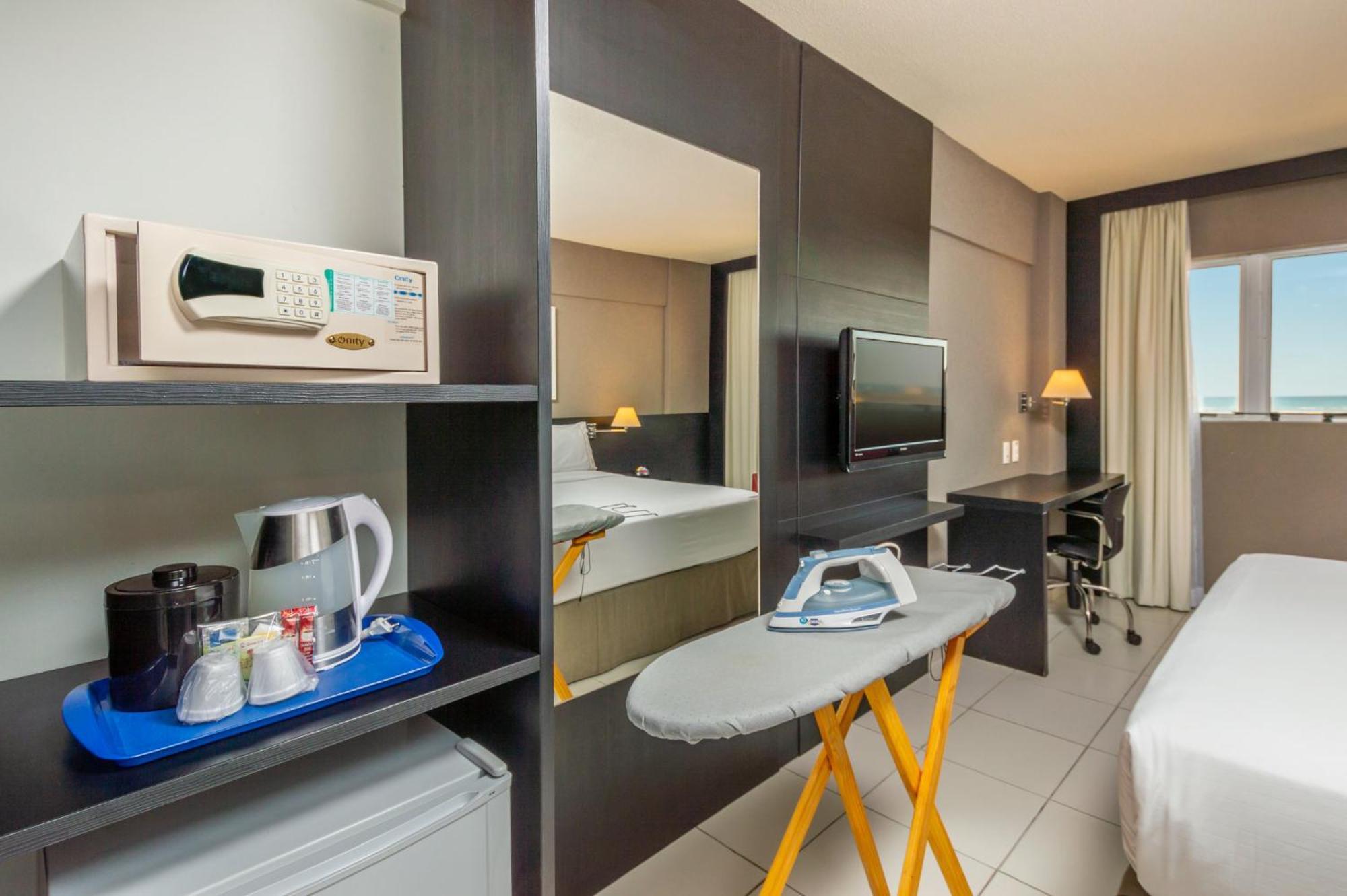 Hotel Express Maceió, An Ihg
